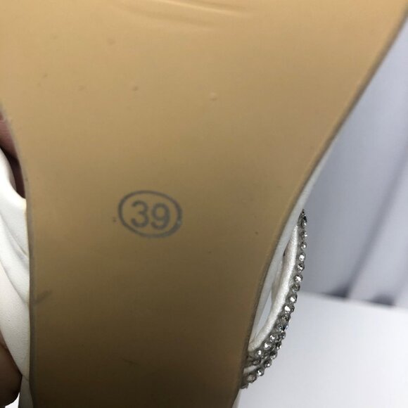 White Rhinestone Embellished Square Toe Heeled Sandals Womens Sz 8 Elegant Shoes - Picture 6 of 7